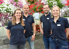 Het team van Takii dat op hun locatie klaar stond voor hun bezoekers.